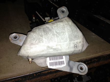 Подушка безопасности передней двери бмв е39