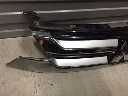 Решетка радиатора Mitsubishi Outlander