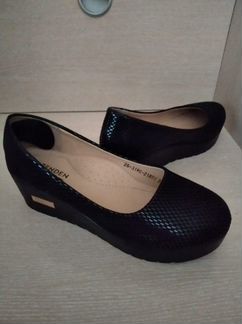 Туфли на танкетке р.36-37