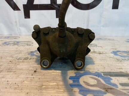 Суппорт тормозной задний правый Mercedes-Benz