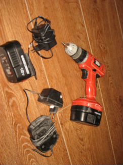 Шуруповёрт black dacker 12V