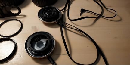 Запчасти от Sony MDR-XB500