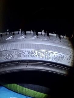 235 40 18 Michelin X-Ice XI 3