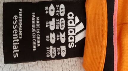 Костюм спортивный Adidas на 3-4 года
