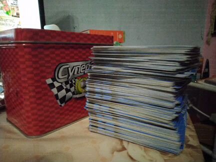 Карточки Супер Гонки с Кейсом