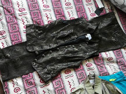 Костюм жилет и брюки р.46