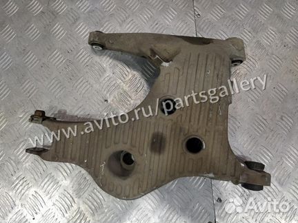 Рычаг задней подвески правый Land Rover Range Rove