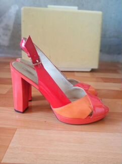 Босоножки Geox р.40 кожаные