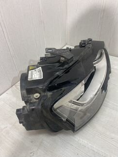 Правая фара Audi A4 b8 дефект