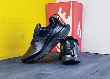 Nike кроссовки новые мужские