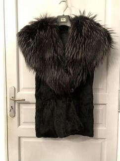 Безрукавый жакет