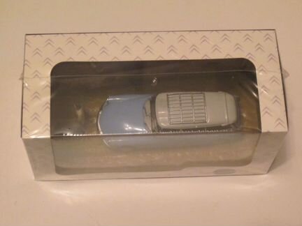 1/43 Citroen DS19 с фигурками. новая