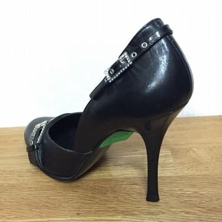 Loretta Pettinari р39 новые туфли черные 6264
