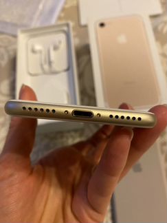 Телефон iPhone 7 128 Gb Gold