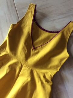 Платье жёлтое 44-46 новое. Zara