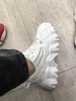 Кроссовки новые Strobbs