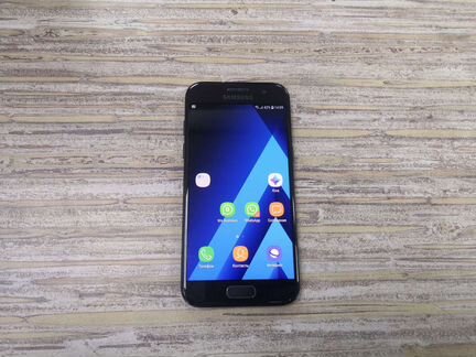 Телефон Samsung А3