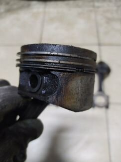 Шатун с поршнем Рено D7F 1,2л