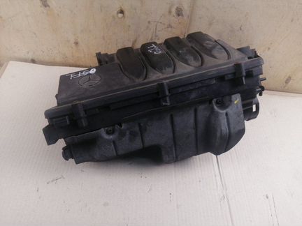 Корпус воздушного фильтра Mercedes-Benz A-Class