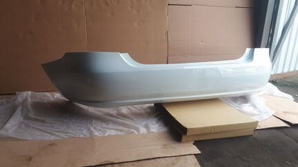 Задний бампер белый на VW Polo с 2010 -2015