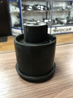 Сайлентблок задней балки Фольксваген Поло 2010