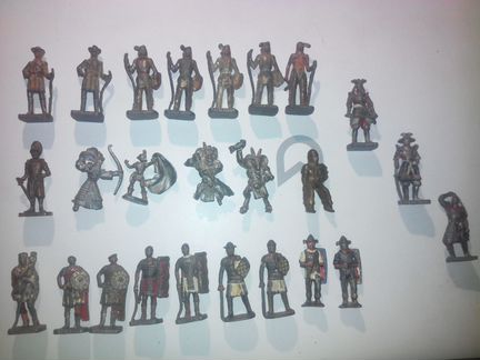 Рыцари солдатики киндер