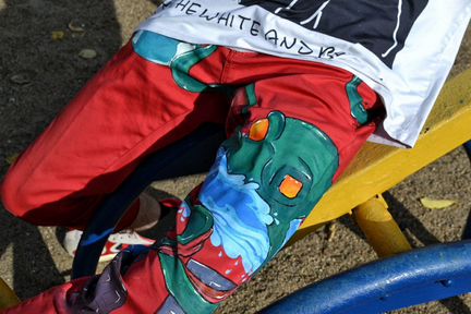 Рисую на одежде на заказ