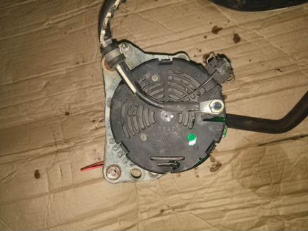 Генератор на Volkswagen Golf IV 2002г