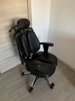 Hara Chair Nietzsche
