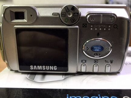 Продается цифровой фотоаппарат Samsung
