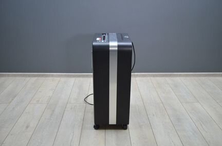 Уничтожитель бумаг (шредер) Bulros 870C