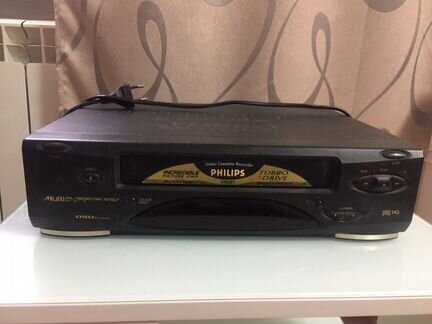 Видеомагнитофон Philips