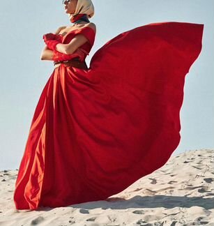 Вечернее платье в пол S-M