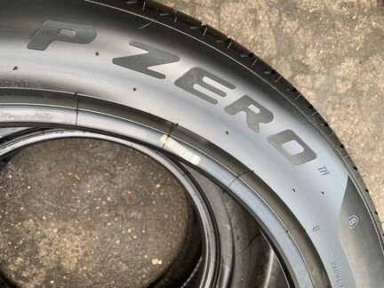 Шины лето 285 45 R21 Pirelli PZero