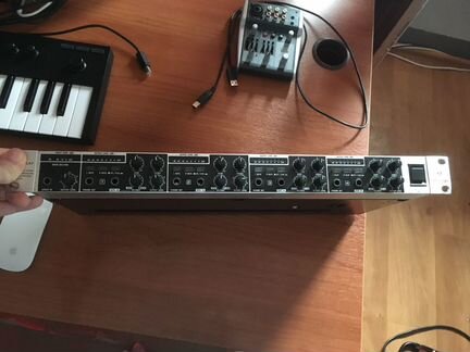 Усилитель для наушников Behringer powerplay PRO-XL