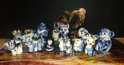 Статуэтки Гжель 15шт и петух, фирма хенд мей