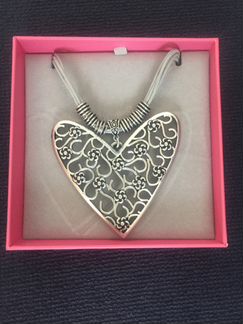 Украшение - подвеска 