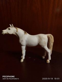 Лошади фирмы Schleich и Safari