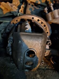 Задний редуктор 28 37 42104396