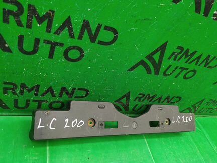 Площадка номерного знака Toyota Land Cruiser 200