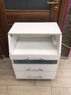 Тумба для маникюрного салона с уф-лампой