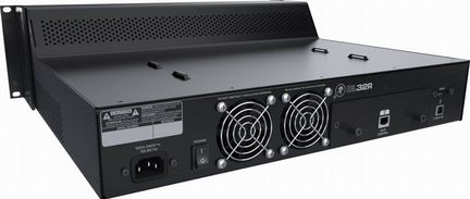 Mackie DL32R Цифровой концертный микшер