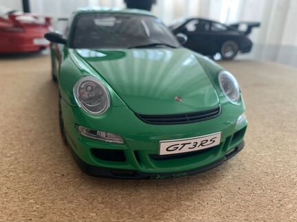1/18 Porsche 911 GT3 Rs зелёный