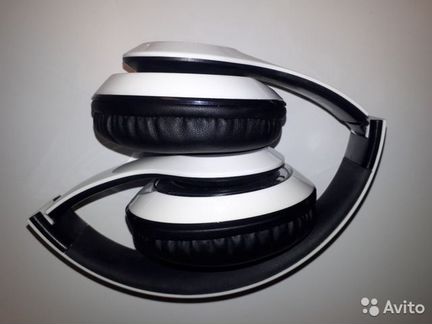 Беспроводные наушники Bluetooth