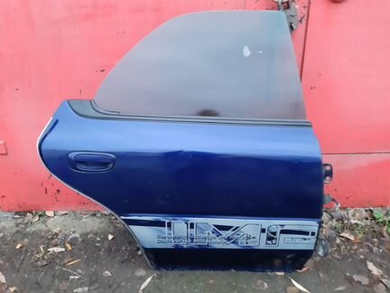 Дверь задняя правая Subaru Impreza (G10)