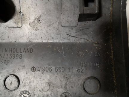 Молдинг центральной стойки левый Mercedes-Benz