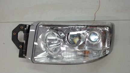 Фара (передняя) левая Renault Midlum 2 2005, 2008