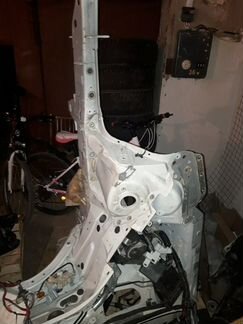 Лонжерон четверть стакан GTR правый