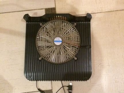 Подставка с охлаждением для ноутбука