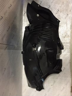 Подкрыльник на мерседес 212